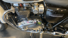 Triumph Bonneville T120 Diamond